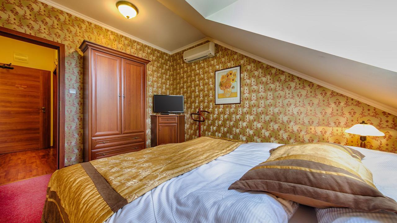 Hotel Tevel Sladkovicovo Eksteriør billede