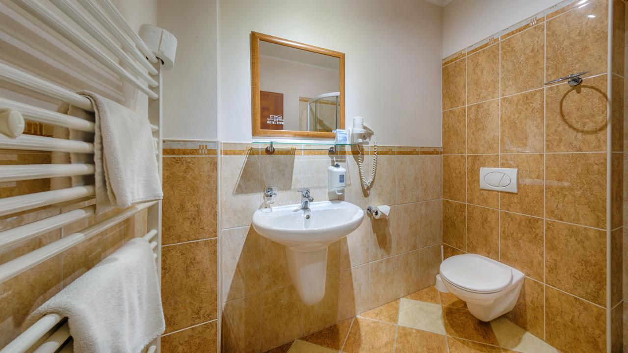 Hotel Tevel Sladkovicovo Eksteriør billede