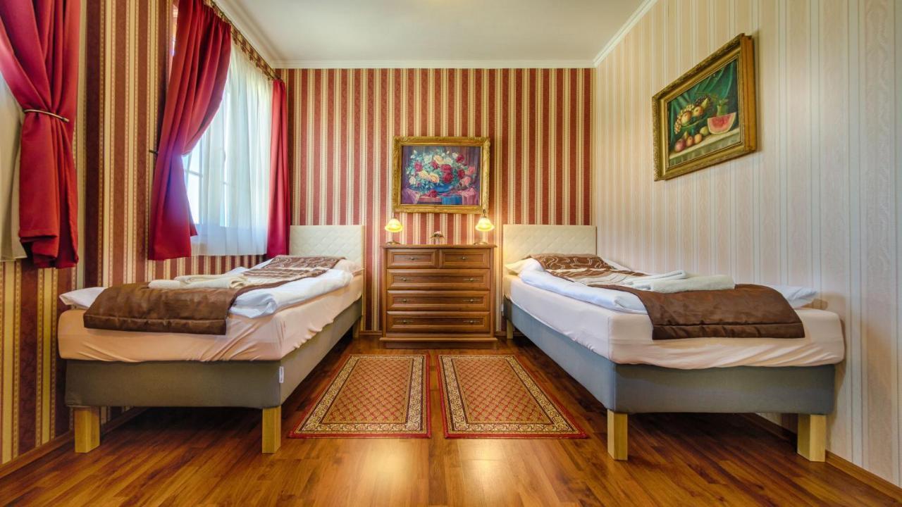 Hotel Tevel Sladkovicovo Eksteriør billede