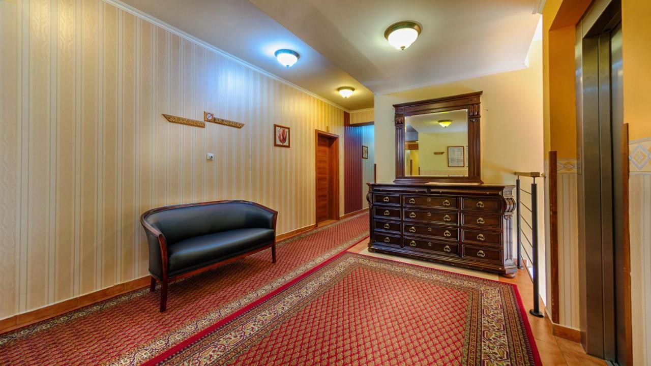 Hotel Tevel Sladkovicovo Eksteriør billede