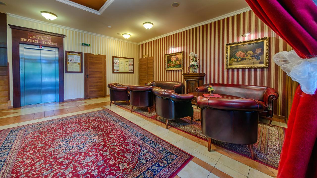 Hotel Tevel Sladkovicovo Eksteriør billede